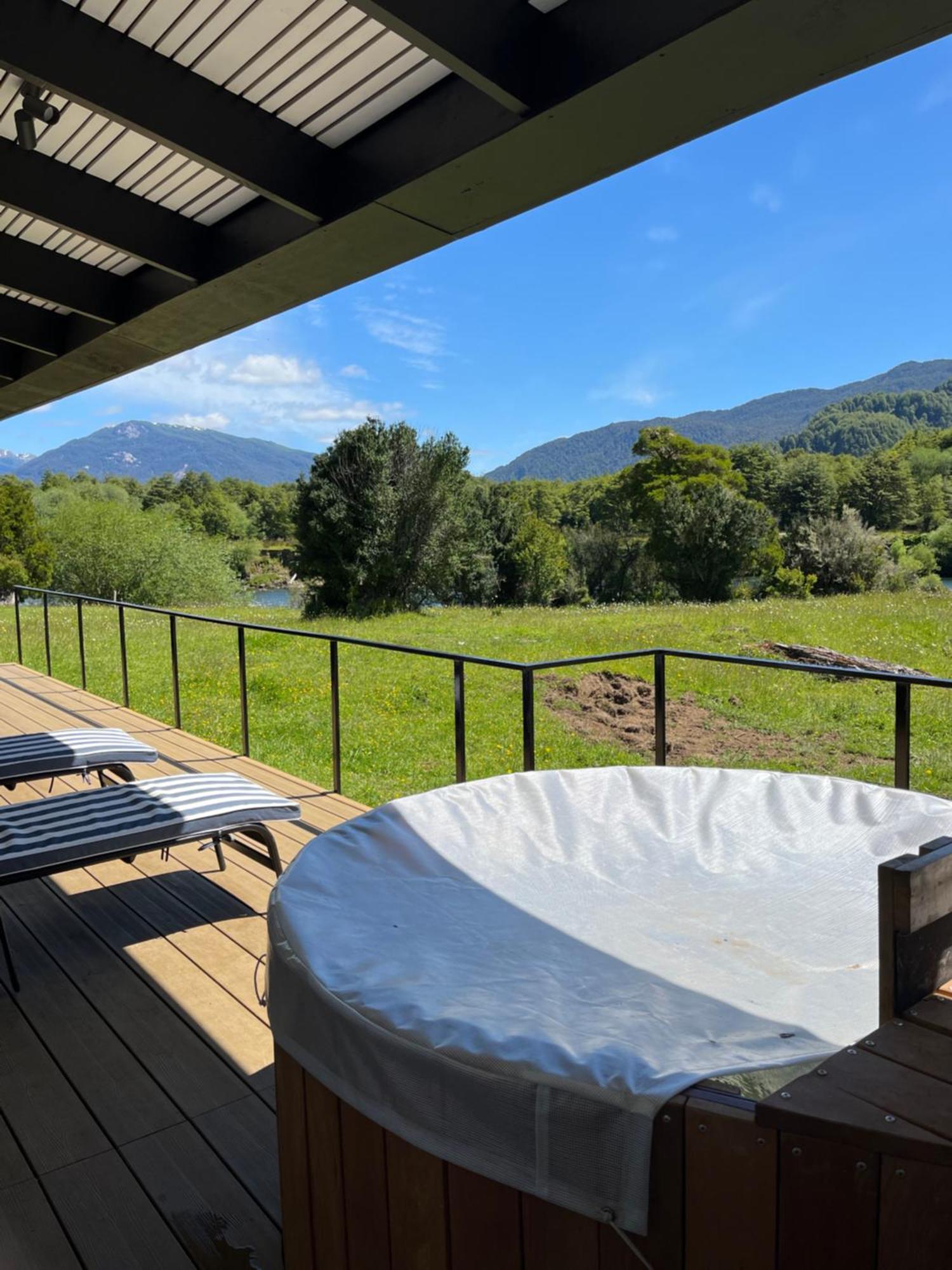 Aysen - Con Tinaja Chalet *